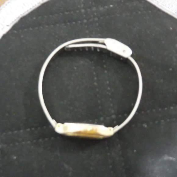 Vintage Dainty gold-tone Lorus watch (by Seiko) - Picture 3 of 3